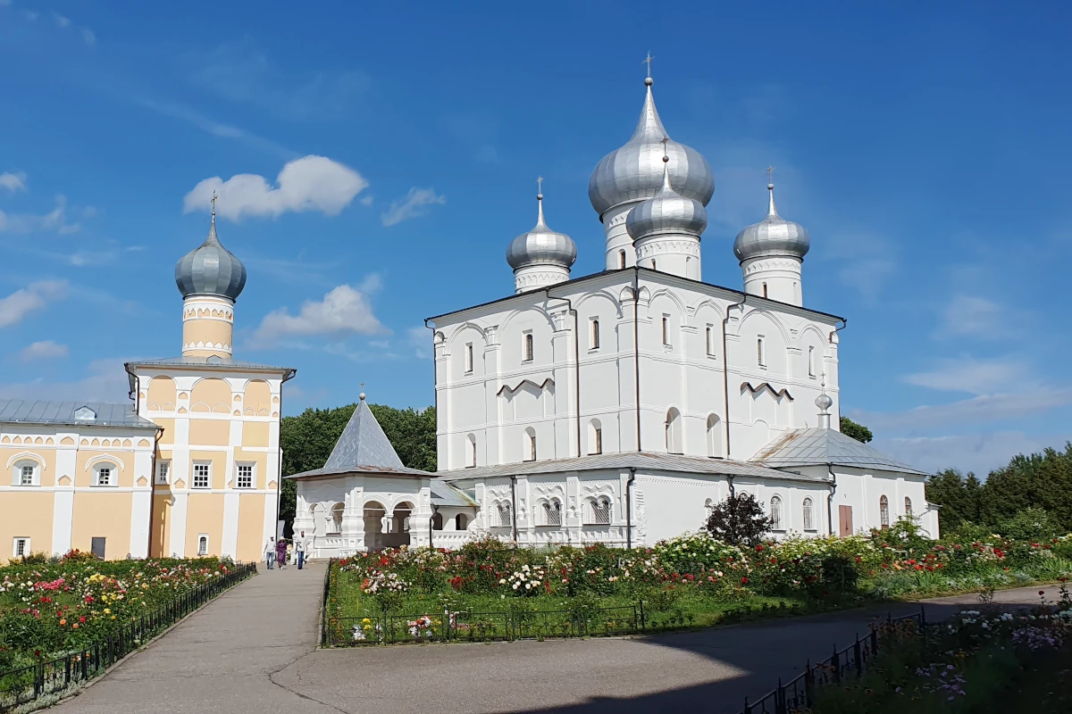 Варлаамо - Хутынский монастырь